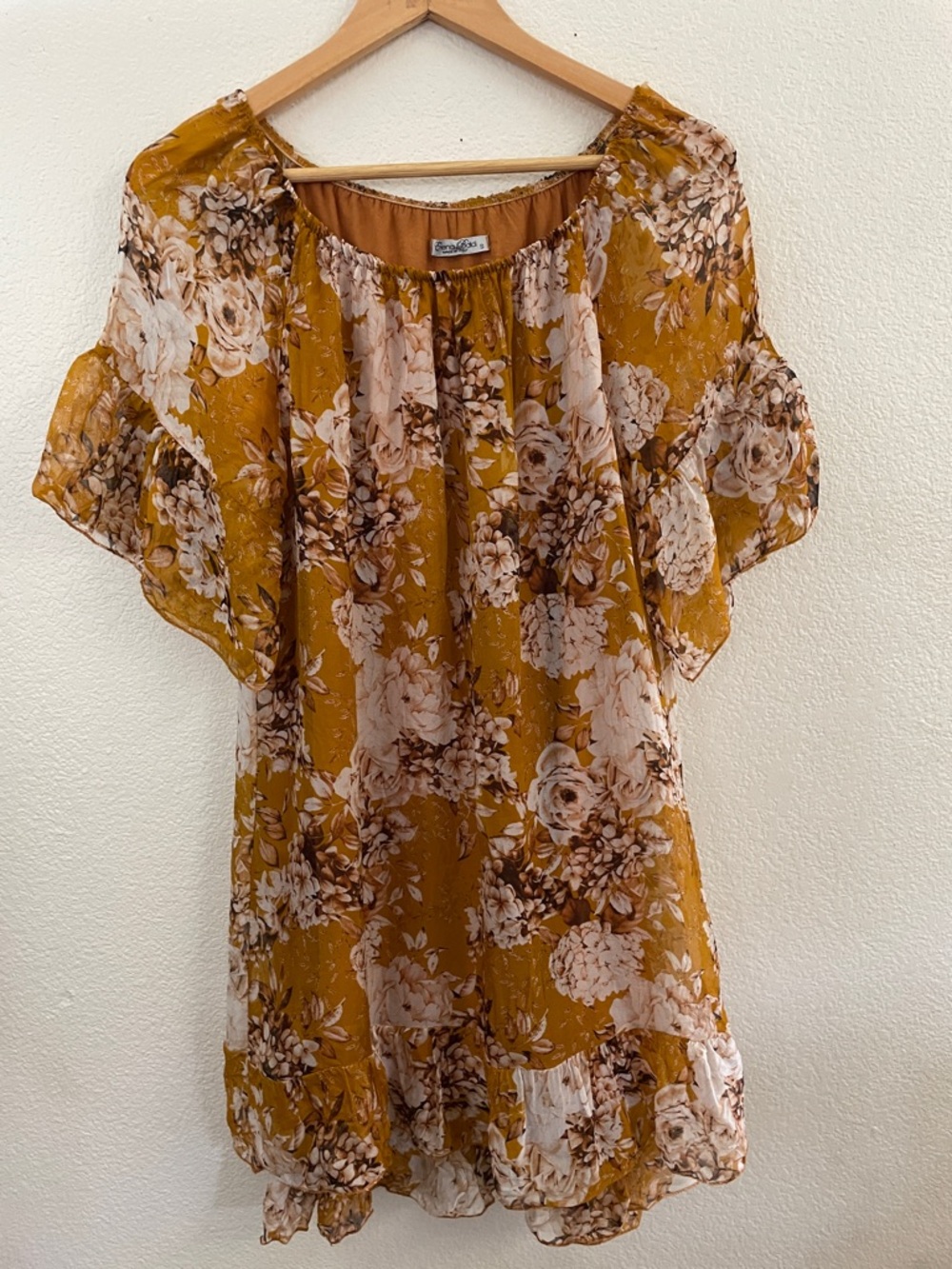 Elena Baldi in Italy Ruffle Sleeve silk blend Mustard dress lined romantic S